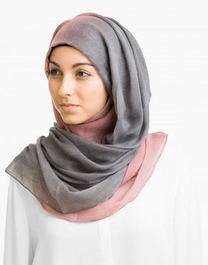 Rencana gaya hijab pas nanti mulai pakai hijab. Insya Allah :D