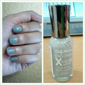 Nail of the day...Sally Hansen Xtreme Wear in Cement..I love grey polish! #beauty
