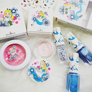 These @beyondcosmetics Alice In Wonderland series are the cutest evaaaaaaah!!
Thank you @rinicesillia for helping me get these babies all the way from Korea.
#clozetteid #clozetteco #fdbeauty 
#beyondcosmetics #aliceinwonderland #beyondind #makeup #fromsandyxo