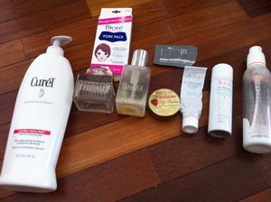 Curel body lotion-the only lotion I use for years
Chloe perfume 
Clinique dramatically different moisturizing gel
Rosebud Strawberry- The best lip balm ever
Biore nose strips
Dermalogica Gentle Cream Exfoliant sample
Avene cold cream, thermal spring water and milk cleanser