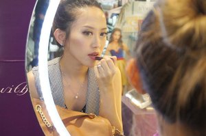 Testing the @urbandecaycosmetics matte revolution lipstick in after dark .
.
.
.
.

#fotd #makeup #potd #eotd #wakeupandmakeup  #beautybloggerid #igbeauty #beautyvlogger #indobeautyvlogger #indobeautygram #motd #motdindo #clozetter #beautygram #makeupgeek #clozette #makeupjunkie #makeuplover #beautyjunkie #selfie #picoftheday #potw #clozetteid #vegas_nay  #instadaily #beautybloggerid #dressyourface #like #like4like #makeuptutorial
