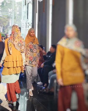 Semua Koleksi #SaptoforHAVA yang ditampilkan dibuat dengan mengutamakan kenyamanan tanpa mengesampingkan fungsi. Warnanya cantik ya..
.
.
.
#ClozetteID #SaptoForHava #HavaIndonesia #ClozetteIDxHava #modestwear #moslem #fashion