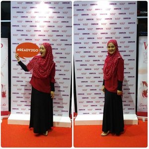 Pilih mana? Pose ala abegeh atau sok cool? haha.. #pose #ready2go #hijab #ootd #ootdid #ClozetteID #red #event