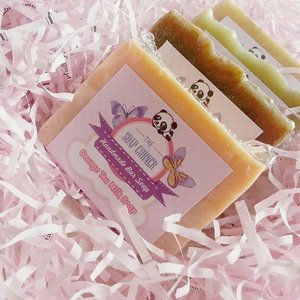 The Soap Corner Handmade Bar Soap, Orange Tea Milk Soap.This soap is smell soooo good! 😍😍😍 love it! 💗💗Didn't dry my sensitive skin at all.Thank you a bunch, @moporie#natural#barsoap #thesoapcorner #moporie #fdbeauty #femaledaily #clozetteid #beautyaddict
