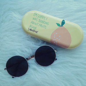 For me, sunglasses is a must-have-item, a companion that protects my eyes from UV ray yet brings me a word called stylish. 
Hence, I say thanks to my glasses by protecting with a tin cute case.
.
.
Rounded sunglasses from @forever21 
Tin case by @the_eymhouse .
.
#clozetteid #lifestyle #sunglasses #fashionable #eyewear