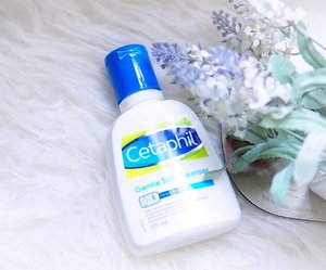 (#ontheblog) : Cetaphil Gentle Skin Cleanser review. Special thanks to @nihonmart !
Read why it is as good as people say it is : http://bit.do/cetaphilreview
.
.
.
.
#blogged #blog #instablogger #bblogger #cetaphilreview #skincarediary #skincaregram #skincareblogger #beautybloggerindonesia #beautyreview #facewash #bloggerceria #bloggerperempuan #clozetteid