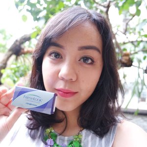 I love my freshlook because it enhances my eyes look without much effort. With this ah-mazing lens I don't need much eye makeup just to look sparkling!

#freshselfielookjkt #clozetteid #freshlookid