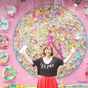 #throwback to my trip to Japan! Visited LINE store and took picture in front of this huge kawaii clock in Harajuku!Happy Monday everyone~ .....#clozetteid #travel #japan #tokyo #harajuku #fotd #potd #me #follow4follow #likeforfollow #likeforlike #like4like