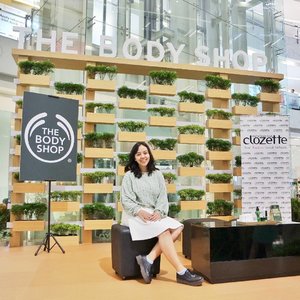 Feeling green for the makeup class with @thebodyshopindo
& @clozetteid 💚💚💚 #clozetteid #thebodyshopindo #TheBodyShopEarthHour #cleanandbold #tbsxclozetteid