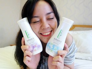I just found my new love!

It's @putihitushinzui body lotion 💜💚 I just love the new packaging since it's super #kawaii 💠 
Check my review post URL on my Instagram bio 
#me #review #beauty #beautyblog #beautyblogger #beautybloggerid #shinzui #bodylotion #clozetteid #shinzuibodylotion #putihitushinzui