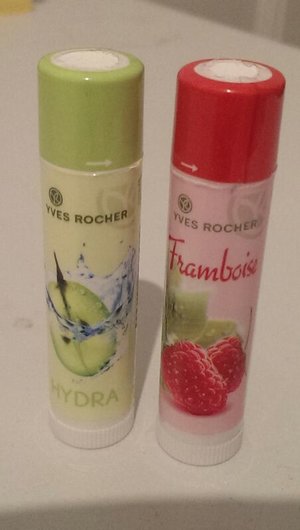 Yves Rocher - lipbalm. Freshen your lip at every single cell of your lips. Look lippy-red, fresh, and fragrant. 