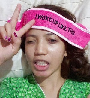 Waking up never been this happier 😆Thank you @sociolla and @utamaspice for the challenge! I really love my bare face when I wake up (If there is no acne. LOL)#sociollachallenge #mybeautyadventure #utamaspice #advday11 #wakeup #challenge #bareface #ClozetteID