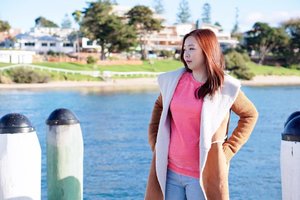 There's a place as beautiful as dream called Phillip Island 🍃
.
#ootd:
coat: @stradivarius 
top: @newlookfashion
jeans: @bershkacollection
.
.
#lifestyleblogger #clozetteid #clozette #autumnoutfit #balibeautyblogger #blogger #fashion #ootd #autumn #phillipisland #australia #melbourne #jclianiinmlb #beautifulplace #dream #island #asian