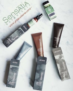 New products from @sensatia_botanicals from scrub, cleanser and hair mask. Lip balm and face serum in addition. All natural and made in Bali 💕. My favorite is the charcoal scrub ❤️
.
.
Read complete reviews
http://www.jessicaliani.com/2017/01/sensatia-botanicals-x-bali-beauty.html
(link on bio)
.
.
#BBBxSensatiaBotanicals #balibeautyblogger #balibeauty #madeinbali #bali #clozetteid #clozette #beauty