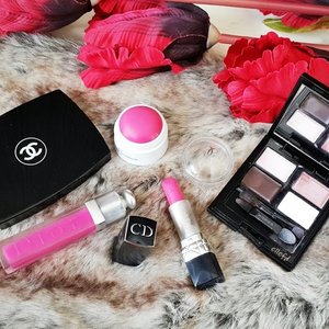 In the mood for bright pink color today 💖💖 Happy Saturday! 😘#MOTD #POTD #makeup #pink #fuchsia #brightpink #Chanel #Dior #Guerlain #SUQQU #tagsforlikes #weheartit #statigram #webstagram #igbeauty #femaledaily #FDbeauty #clozettedaily #clozetteid
