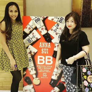 With the lovely @rima_angel from Anna Sui Indonesia 
#annasui #beautyblogger #clozetteid #beauty #bbcream #SPF #sunprotection #new #launch #cosmetic #tearose