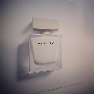 The beautiful bottle of Narciso. 
#beautybloggerindo #beautiful #fragrance #idblog #idbeautyblogger #clozetteID #edp #bbloggerid #bblogger #instabeauty #instadaily