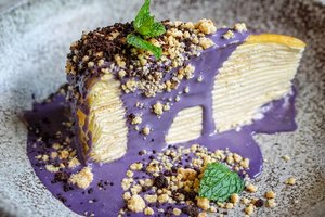 Taro mille crepe
.. We loveeee it.

It's like a representative of the whole place.

#thegarden #millecrepe #yums #taro #delicious #musttry #desserts #recommended #dessertoftheday #ClozetteID #foodies #hello #monday