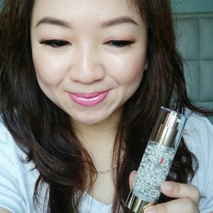 Best serum for first signs of aging and suitable for those in 30's as well. 
http://whileyouonearth.blogspot.com/2015/06/elizabeth-arden-flawless-future-powered.html?m=1

#clozetteid #beauty #blogger #elizabetharden #serum #firstsignaging #antiaging #skincare #hydration #moisture #comfort #recommended