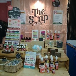 Come to PIK at the 
Marketing building for @thesoapcorner 
Get those huge brush cleanser here!! #clozetteid #beauty #thesoapcorner #thesoapcorner #natural