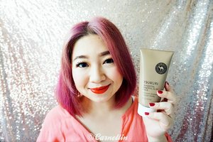 Tsururi Ghassoul Mineral Clay Pack that deep cleanse the skin yet still made them moist. 
http://whileyouonearth.blogspot.co.id/2016/08/tsururi-ghassoul-mineral-clay-pack.html?m=1

#clay #mudmask #clozetteid #beautyblogger #review #beauty #tsururi #ghassoul #beautiful #claypack #skincare #porecare #deepcleanse #facemask