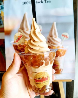 Royal Milk Tea with Golden Pearl for a lovely Satdate. #milktea #goldenpearl #icecream #Japan #desserts #sweets #yums #clozetteID #koiyaki #milktea #royalmilktea