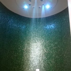 Best shower experience ever!!! #spalife #rafflesspa #rafflesJakarta #clozetteid #blogger #beautiful #spa #carribbean #monsoon #shower #showerexperience
