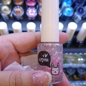 Cuteness overload!! This is one of @thesaemid nail polish and yes there's bunny shape inside too!! #clozetteid #beautyblogger #nailpolish #cutenessoverload #thesaemid #blogger