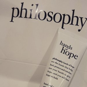 My say on @philosophyindonesia Hands of Hope 💜💜💜 http://whileyouonearth.blogspot.com/2015/03/philosophy-hands-of-hope.html?m=1#clozetteID #philosophy #handsofhope #handcream #cuticle #beauty #blogger #review #bloggersays