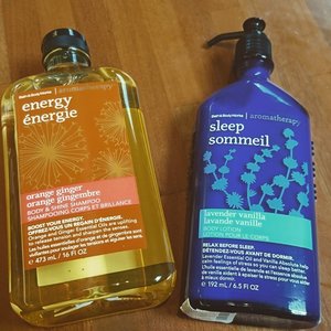 Two wonderful products from @bathandbodyworks, one to be used in the morning, as an #energizing #shampoo that boost and lift the mood and the other is a #body #lotion with lavender and vanilla that induce sleep. #LOVE at first #sniff.

#beauty #beautysleep #beautyblogger #beautybloggerindo #id #idbblogger #instadaily #inspiration #instabeauty #clozetteid #bathandbodyworks
