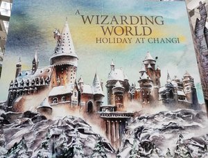 #HarryPotter fans? @changiairport have something for you this December.

Every certain timings there's 'snow' foam from above, do swipe up for video 😁

#changi #changiairport #snow #foam #travel #love #Singapore #show #traveldiary #letsgo #asia #aroundtheworld #wizardingworldofharrypotter #holiday #trip #clozetteID #life