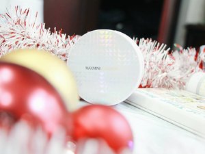 It's THE cushion for Korean bright, glowing skin! VOV MaxMini Moist Cushion is one of my fave beauty products at the moment.
There's only one thing I think VOV can improve.. read what it is on http://bit.ly/pina-decfaves or click the link on my profile ☺

#clozetteid #clozetteco #starclozetter #vsco #vscocam #vscoid #ggrep #vovmakeupid #cushionmakeup #cushionfoundation #kbeauty #beautybloggerid #indonesianbeautyblogger #fdbeauty