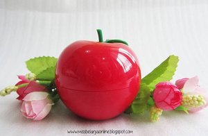 An apple a day keeps the doctor away~ #handcream #beautyblogger #bblogger #clozetteid