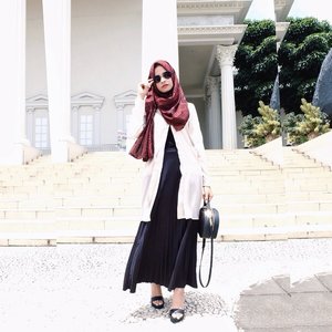 Today outfit : Outer from @weareonnanoko &amp; skirt from @BULL.ID #OOTD #ClozetteID #BULLoutfit