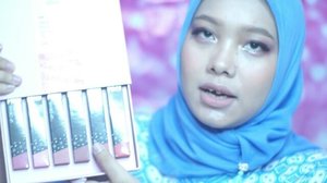 Kemarin aku sharing diblog tentang @pixycosmetics lip cream Nude Series. Buat membantu kalian aku juga membuat video swatch nya di channel Youtubeku : https://bit.ly/PixyNudeLipcream .Semoga membantu kalian dalam memilih warna dari Pixy Lip Cream Nude Series. #ConiettaCimund #Indonesiabeautyblogger #beautybloggerid #indonesiabeautygram #beautvloggerid #bloggerceria #beautiesquad #femalebloggerid #clozetteid #fdbeauty