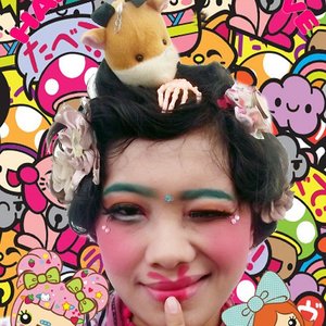 Harajuku meet Traditional!
Join IBB MUC feat @cjcamjoe & @softlensasia 
#UnderneathYourSkin #SMARTLOOK #ConiettaCimund #beautybloggerid #makeup #asiangirl #harajuku #clozetteid