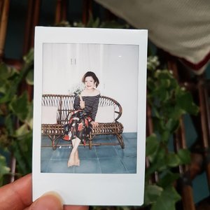 From Bali with love.
#instax #polaroid #polaroids #wheninbali #girl #holiday #self #portrait #look #lotd #ootd #outfit #outfitoftheday #lookoftheday #style #instastyle #styleoftheday #vintage #vintagestyle #clozetteco #clozette #clozetteid #fdbeauty