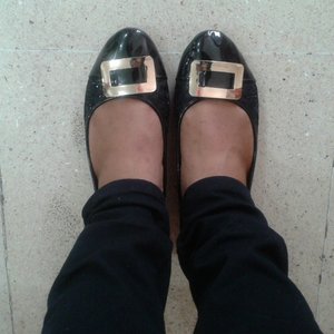 Shoes Of The Day #Day2 #FLD #SequinBlack #FlatShoes #ClozetteID #ClozetteIndonesia #Femaledaily