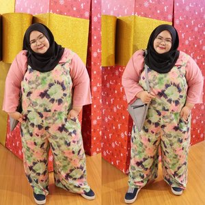 Yaaay finally able to wear these cutie jumpsuit from @asos_loves_curve that I bought month ago. And thanks to my expert photographer @suhailaalhasany who knows how to take a good angle lol.Where to buy? www.asos.com, sign up your account then search plus size range. •••••#effyourbodystandards #casual #ootd #bigandblunt #bigsizeootd #celebratemysize #curvyasian #plussizeasian #curves #whatiwear #wiw #clozetteid #인스타패션#인스타뷰티 #플러스사이즈 #오늘의의상  #asseenonme #asoscurve #beautyhasnosize #instadaily #hijabootd #weekend #saturday #kemalasariootd