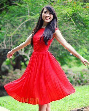 For whatever happened today, i choose to be happy #model #models #red #reddress #outfitideas #outfitoftheday #ootd #ootdindonesia #ootdindo #ootdasean #ootdbkk #lookbook #lookbookindonesia #lookbooklookbook #clozetteid #clozetteambassador  #femaledaily #styles #styleoftheday #smileoftheday #smile #streetstyle #styleblog #fashionista #fashionstyle #fashionblogger #indonesianfashionblogger