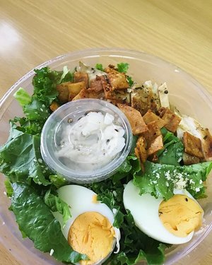 Another day, another salad 🥗🥗🥗 #salad #bigbowlsalad #bigbowlco #salads #foodie #foodporn #clozetteid #clozetteambassador