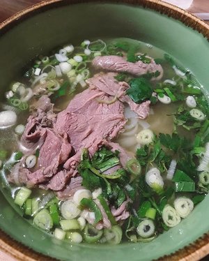 Beef Pho, perfect for lunch 🍜🍲 #pho #vietnamesefood #vietnampho #foodie #foodism #clozetteid