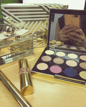 Goldie Stuffs #makeup #fragrance #perfume #toucheeclat #rougevolupte #makeup #makeupaddict #golden #gold #mystuffs #makeupstuff #makeup #makeupogger #clozetteid #clozette #fdbeauty #makeupjunkie
