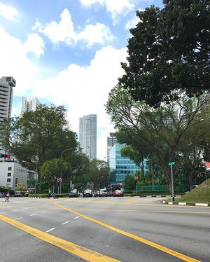 Singapore ❤❤ #singapore #city #cityview #instagram #instagood #clozetteid #instagram #building #travelling #travel #igtravel #instalike #instadaily