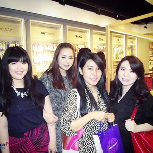 Grand opening kay collection at grand indonesia 
#clozetteid #beautyevent #beautybloggers #beautyblogger #beautybloggerindo #indonesianbeautyblogger #kaycollection #beautytools #beauty #jakartacity #jakarta #gi #grandindonesia #friends #meetup #igers #igdaily