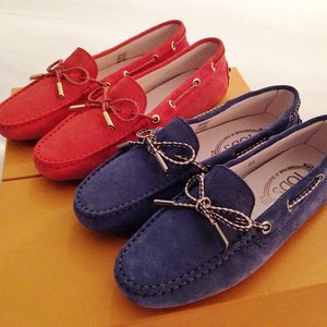 Tod's Gommino Suede Moccasin Loafers With Front Tie