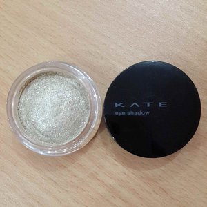 Will definitely play with this baby tomorrow. Thank you @deszell ;) #Kate #eyeshadow #makeup #Japan #Kanebo #beauty #FashioneseDaily