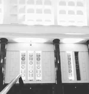 Saya telah menerima tantangan dari @auliaisti.Tujuh hari, tujuh foto hitam putih dalam kehidupan. Tidak ada orang, tidak ada penjelasan tentang seseorang, setiap hari..Kali ini saya mengajak @miadamayanti23 untuk ikutan!...#ClozetteID#blackandwhite#bnw#moodygrams#fromwhereistand#challenge#window#light#niteatmuseum#museum#heritage