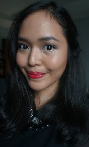 Happy New Year, girls! My NYE face. Laneige Soothing BB Cushion + Benefit Boi-Ing + Guerlain Les Voilettes + Guerlain Meteorites Perles Teint Rose for a flawless compexion, NARS Desire + MUA Bronzer shade 3 for cheeks, Marc Jacobs The Starlet eyeshadow palette on eyes, Urban Decay Catfight on lips.