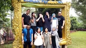 Earlier today at @rumah_perubahan with fellow bloggers, not only beauty but also fashion, food, lifestyle, parenting for the next project 💕
Nice to know all of them ♡
#bloggerid #bloggerindonesia #bloggerlife #clozetteid #beautybloggerindonesia #bblogger #bloggerproject #lynedaily #lynebeauty #wonderfullyn #boomerang #라이프스타일블로거 #blogger #블로거 #패션블로거 #뷰티크리에이터